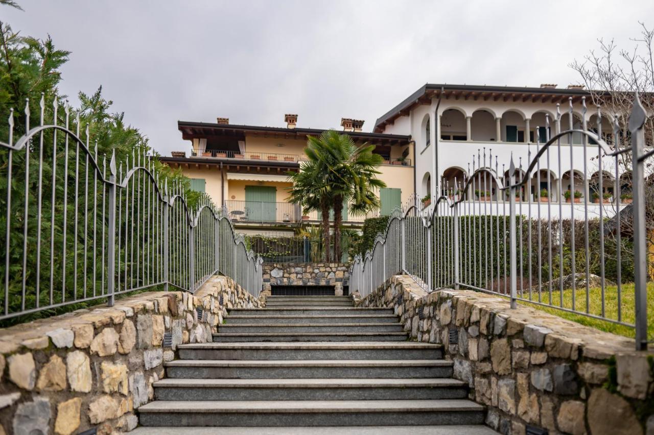 Romantic Lake View House سولتسانو المظهر الخارجي الصورة