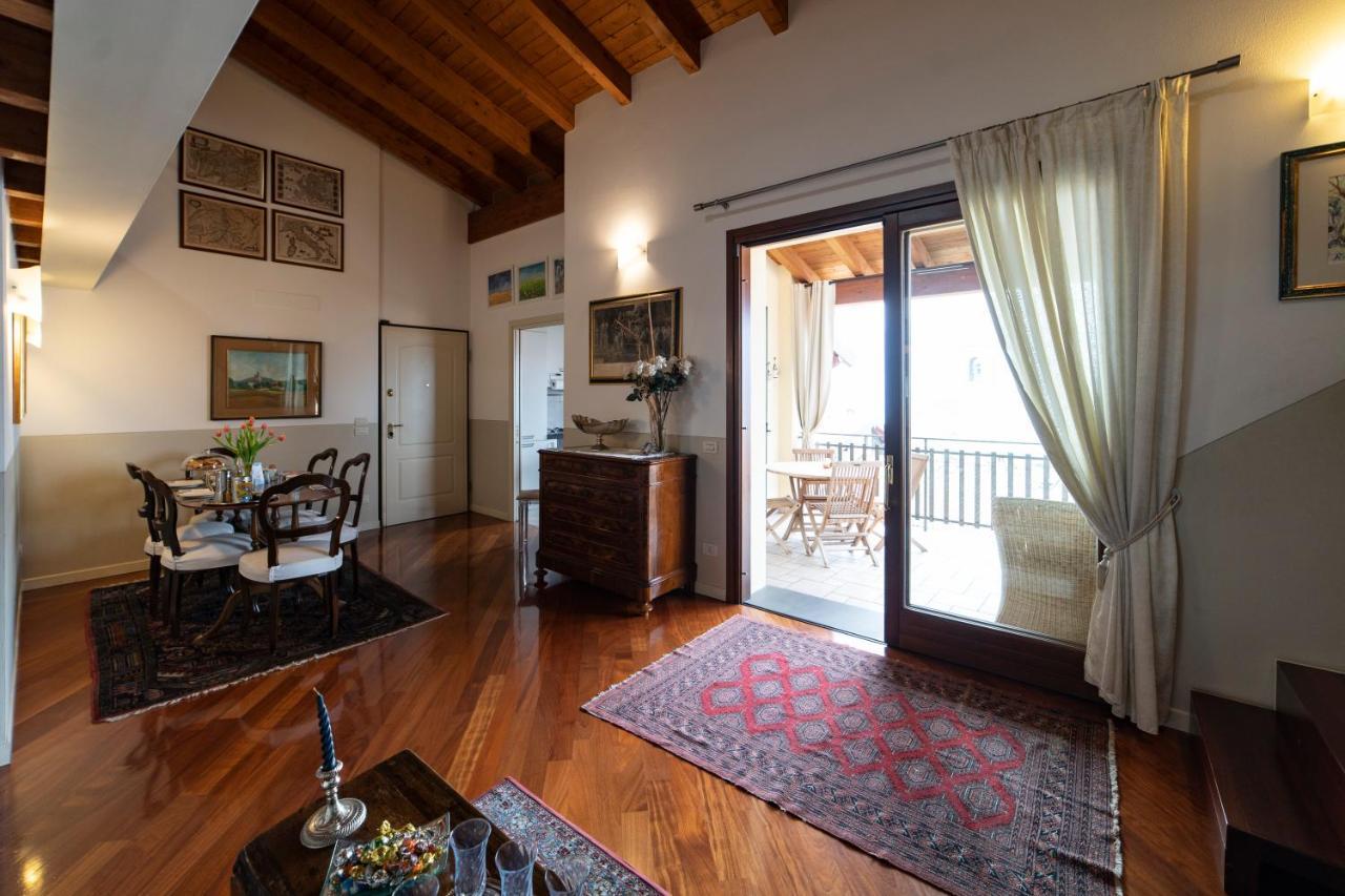 Romantic Lake View House سولتسانو المظهر الخارجي الصورة